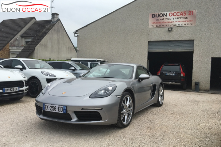 PORSCHE 718 CAYMAN